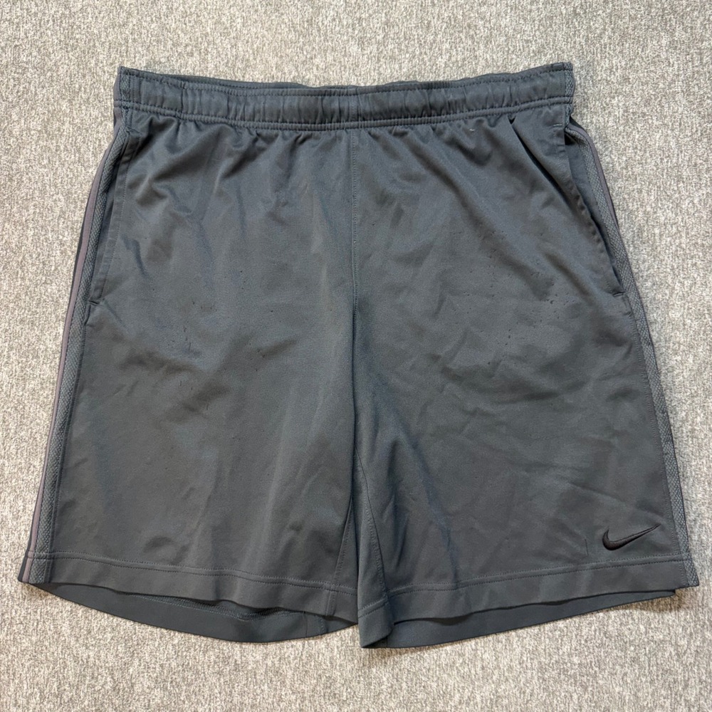 Nike Mens Dri-FIT Training Shorts Gray Mesh Panel Athletic Gym 450766-060 Size M